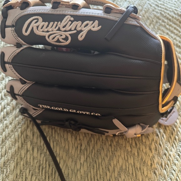 Rawlings 12.75 Authentic Major League Baseball glove - Picture 5 of 7